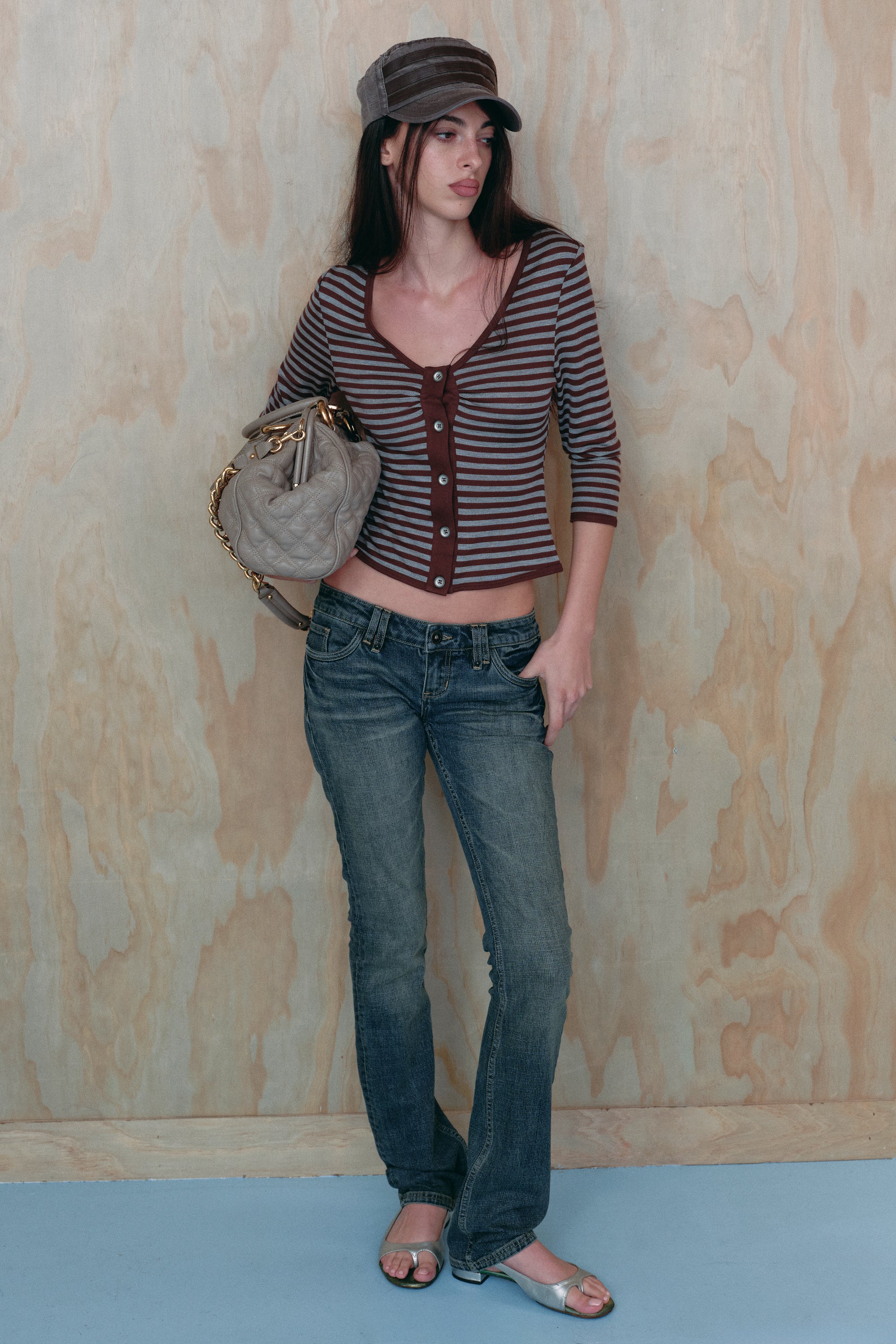 Model is 5'6" wearing size 25
