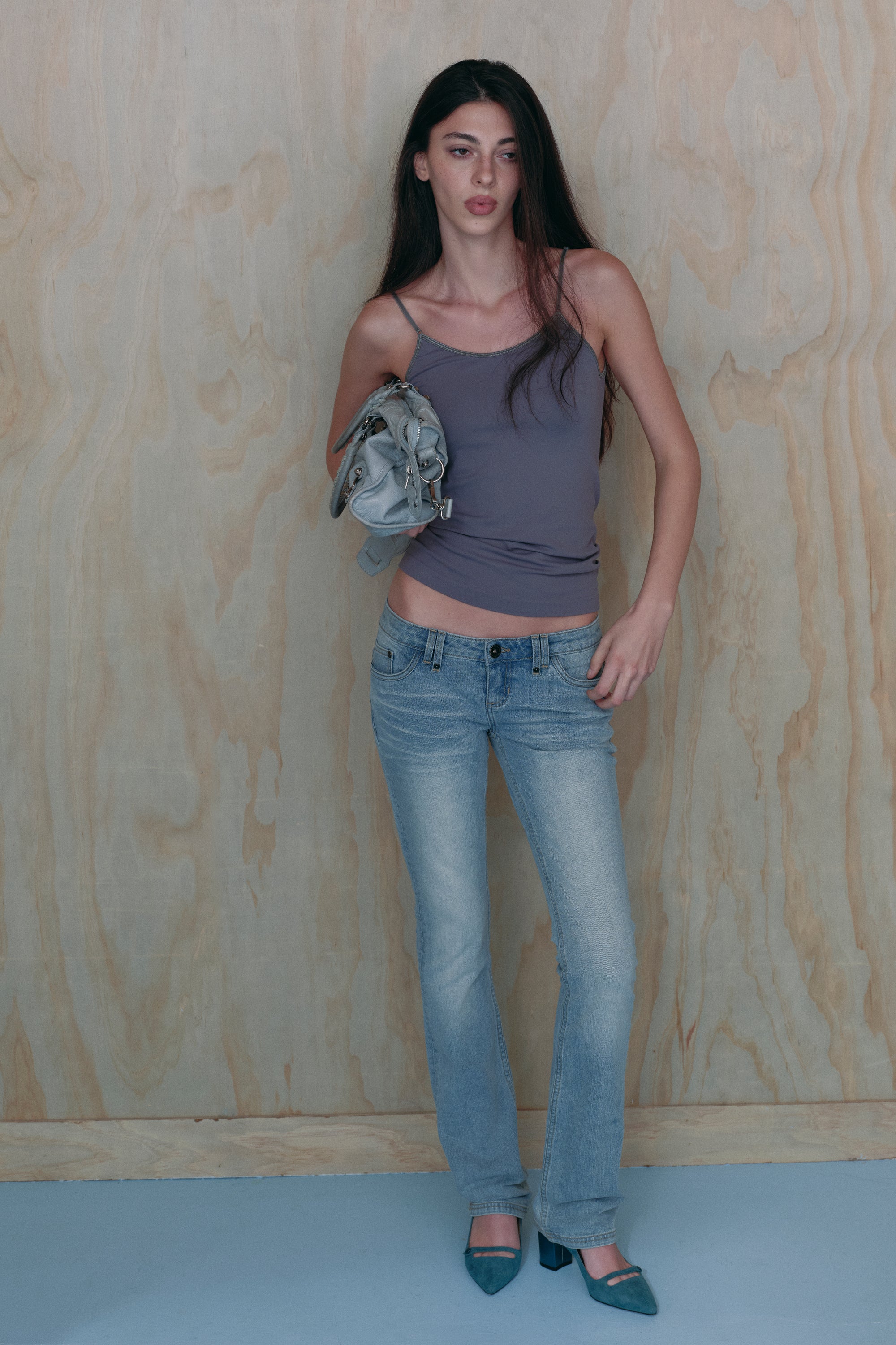 Model is 5'6" wearing size 25
