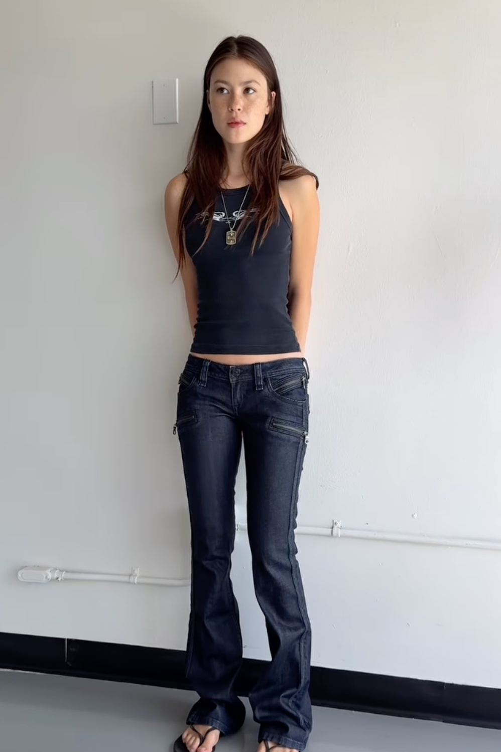 Model is 5'10 wearing size 25