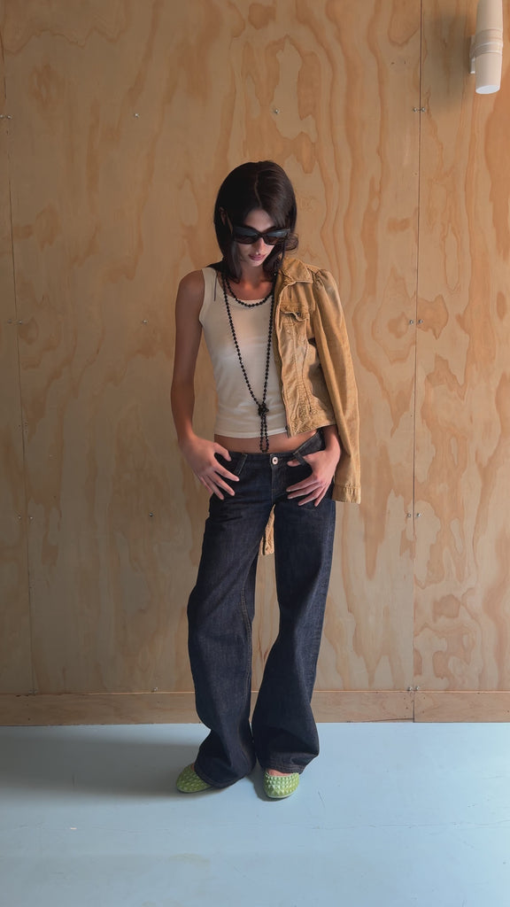 Model is 5'6" wearing size 25